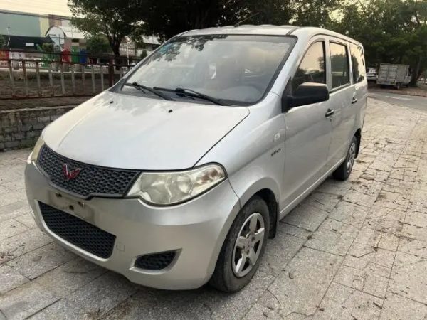 Wuling Hongguang 2014 Model Year 1.5L Standard Trim